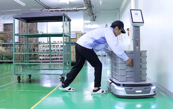 Keenon S100 Yük Taşıma Robotu